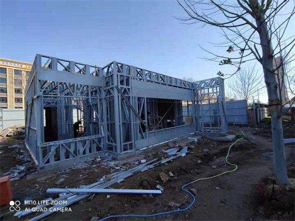 1744857998388130.jpg 鋼結(jié)構(gòu)別墅31.jpg