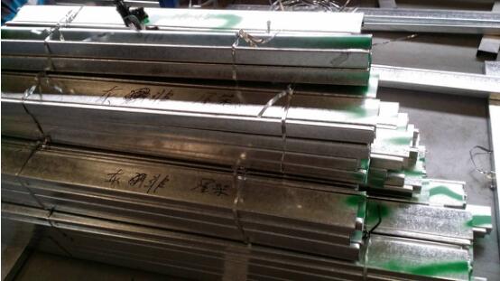 屋蓋骨架材料標記完成